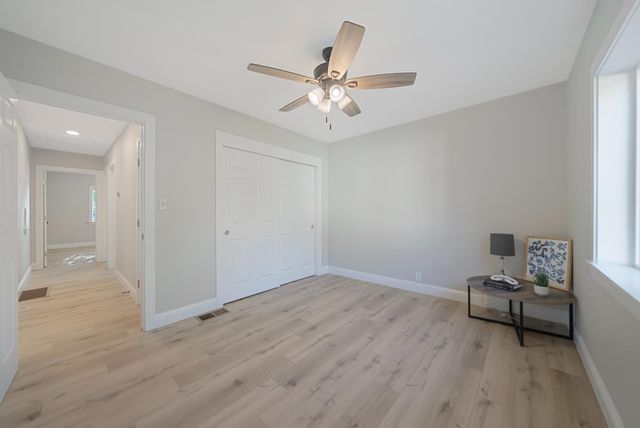 630 N Yosemite St, Stockton, CA 95203