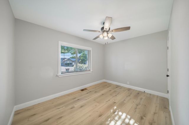 630 N Yosemite St, Stockton, CA 95203
