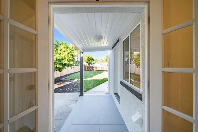 630 N Yosemite St, Stockton, CA 95203