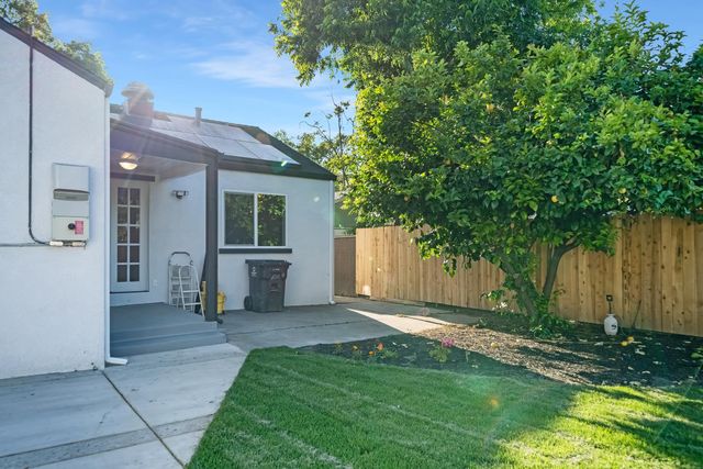630 N Yosemite St, Stockton, CA 95203