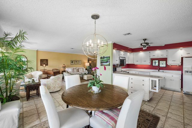 3625 Quail Ridge Drive S Bobwhite A, Boynton Beach, FL 33436