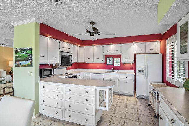 3625 Quail Ridge Drive S Bobwhite A, Boynton Beach, FL 33436
