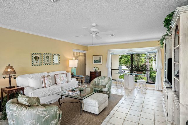 3625 Quail Ridge Drive S Bobwhite A, Boynton Beach, FL 33436