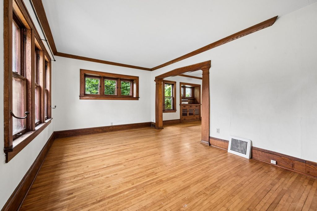 2096 Como Avenue, Saint Paul, MN 55108 — photo 2