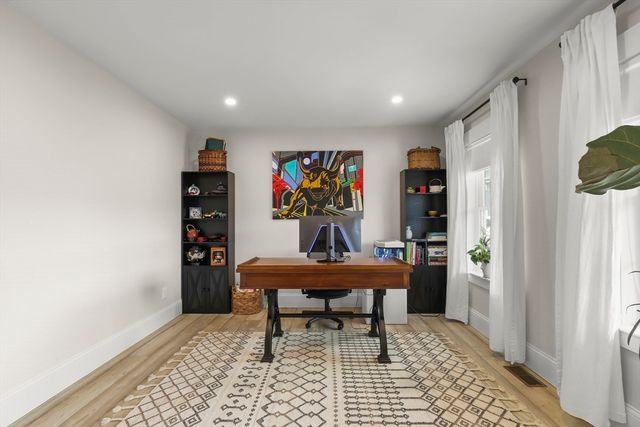 15 Maxwell Ln, Sandwich, MA 02563