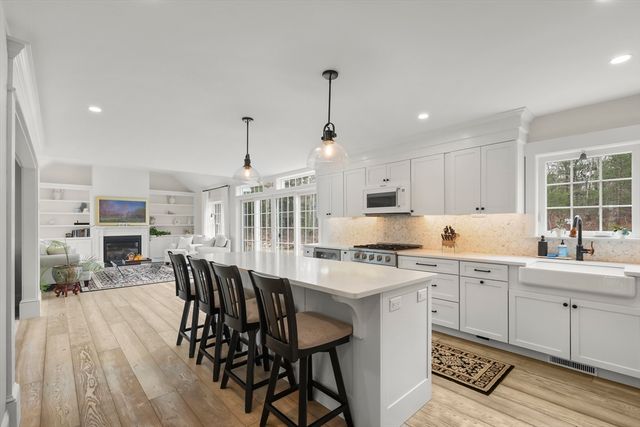 15 Maxwell Ln, Sandwich, MA 02563