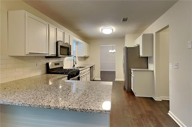 7045 Treeline Drive, Cumming, GA 30028