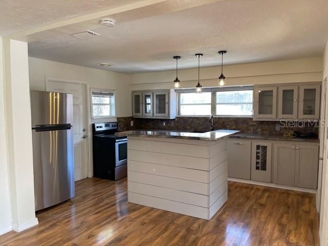 1731 W SAINT LOUIS STREET, Tampa, FL 33607