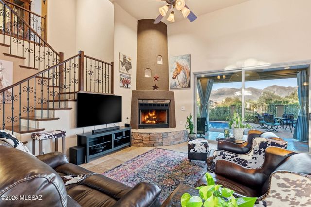 10770 N La Quinta Drive, Tucson, AZ 85737