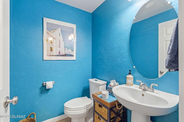 10770 N La Quinta Drive, Tucson, AZ 85737