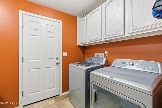 10770 N La Quinta Drive, Tucson, AZ 85737