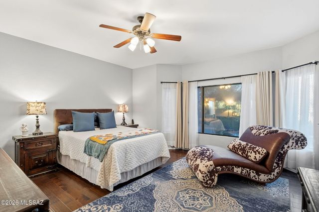 10770 N La Quinta Drive, Tucson, AZ 85737