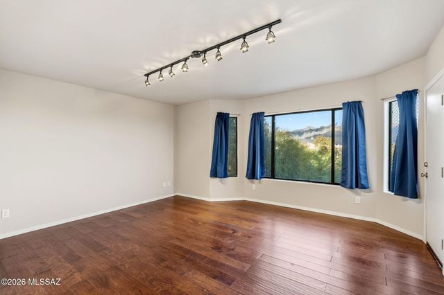 10770 N La Quinta Drive, Tucson, AZ 85737