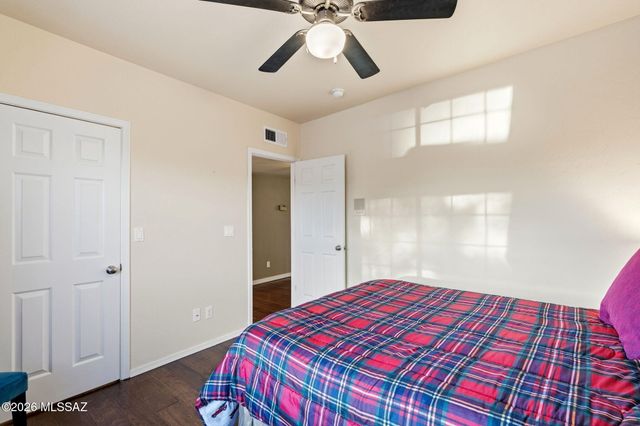 10770 N La Quinta Drive, Tucson, AZ 85737