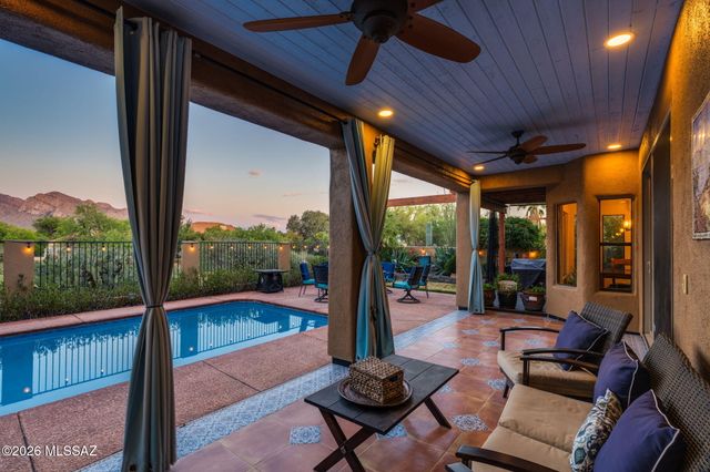 10770 N La Quinta Drive, Tucson, AZ 85737