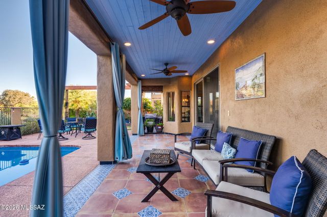 10770 N La Quinta Drive, Tucson, AZ 85737