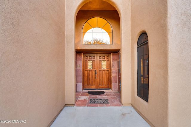 10770 N La Quinta Drive, Tucson, AZ 85737