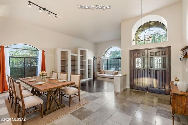 10770 N La Quinta Drive, Tucson, AZ 85737