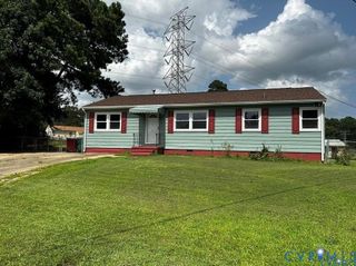 433 Blackwater Dr, Petersburg, VA 23805