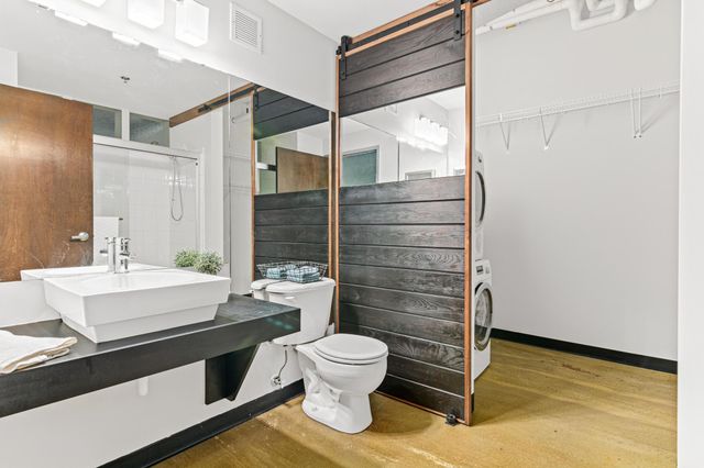 350 Saint Peter Street 317, Saint Paul, MN 55102