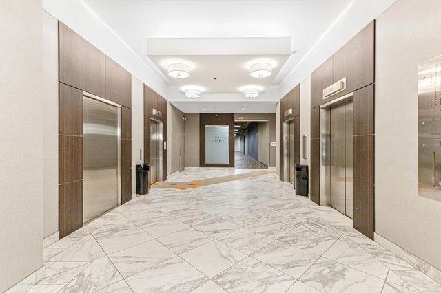 350 Saint Peter Street 317, Saint Paul, MN 55102