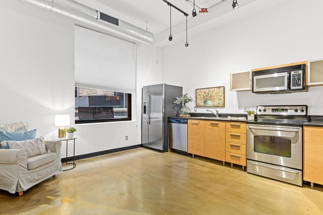 350 Saint Peter Street 317, Saint Paul, MN 55102