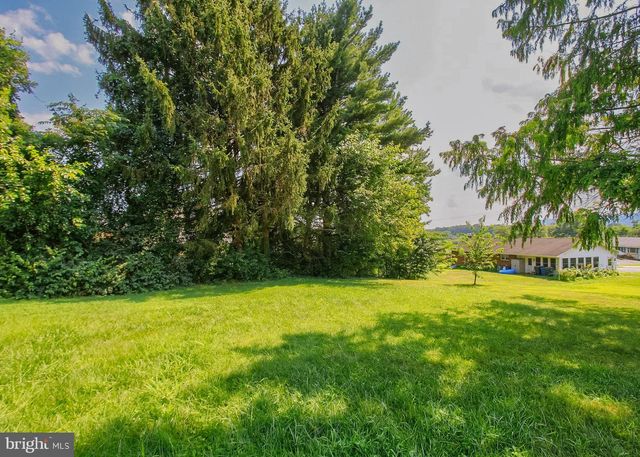 108 SLOVER RD, Mechanicsburg, PA 17055