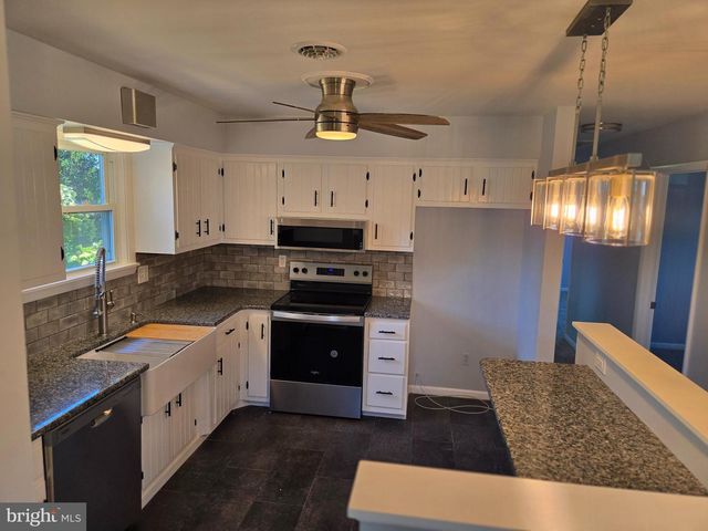 108 SLOVER RD, Mechanicsburg, PA 17055