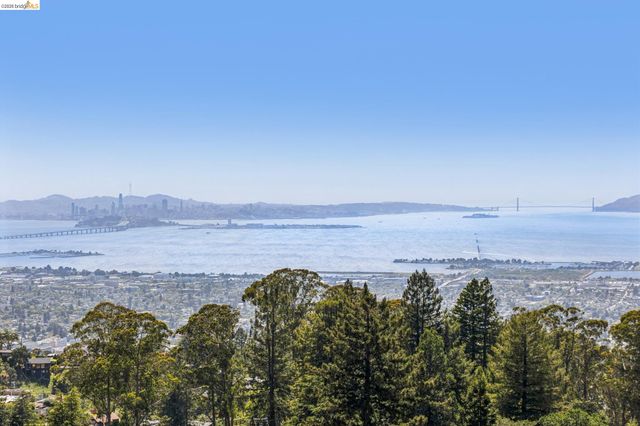 1328 Summit Rd, Berkeley, CA 94708