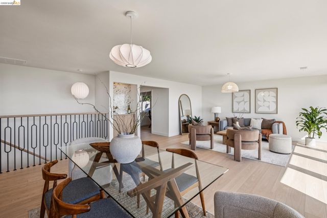 1328 Summit Rd, Berkeley, CA 94708