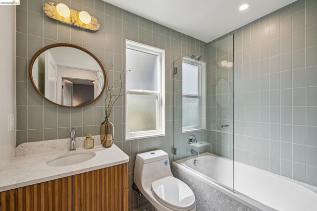 1328 Summit Rd, Berkeley, CA 94708