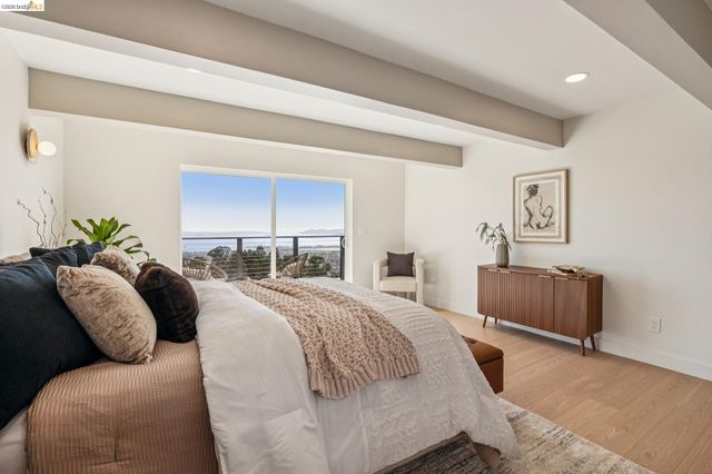 1328 Summit Rd, Berkeley, CA 94708