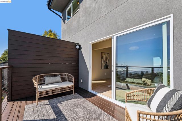 1328 Summit Rd, Berkeley, CA 94708