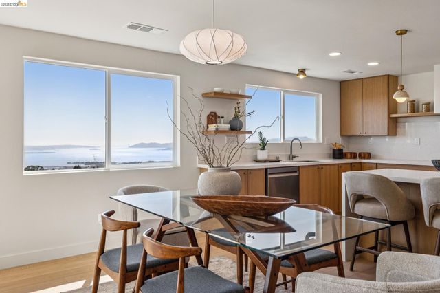 1328 Summit Rd, Berkeley, CA 94708