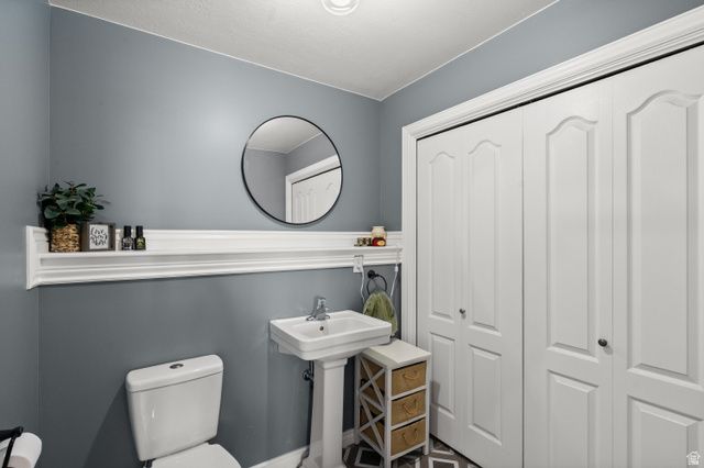 4848 S 3200 W, Roy, UT 84067