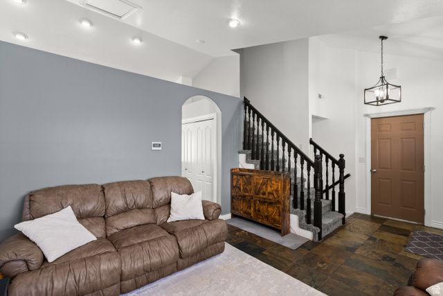 4848 S 3200 W, Roy, UT 84067