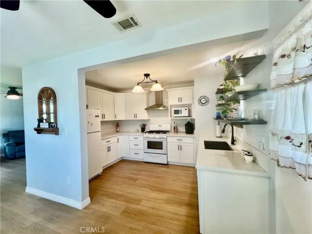 1904 E San Bernardino Avenue, San Bernardino, CA 92408