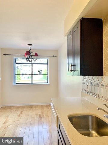 305 MARTEN RD, Princeton, NJ 08540