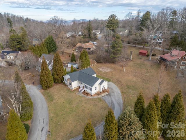 97 Meadowview Drive, Saluda, NC 28773