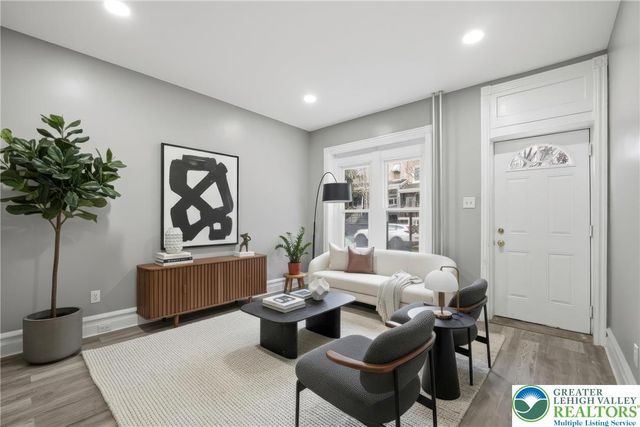 384 West Gordon Street, Allentown City, PA 18102