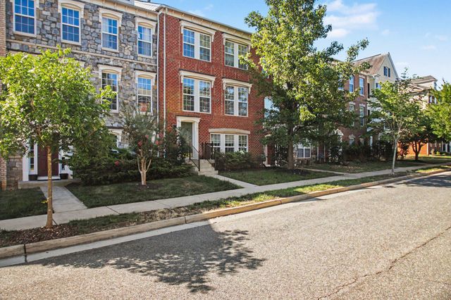1114 ELLIS AVE, Fredericksburg, VA 22401