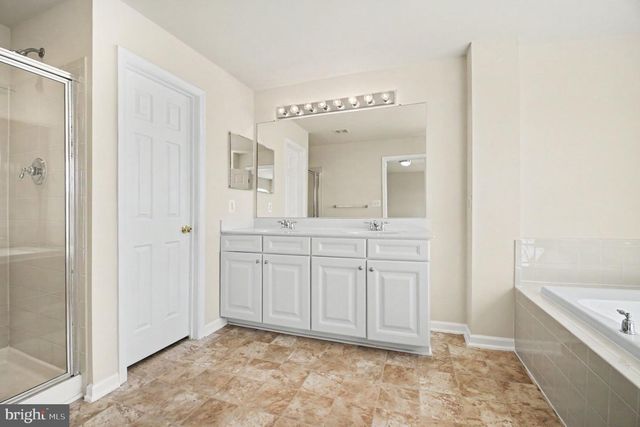 1114 ELLIS AVE, Fredericksburg, VA 22401