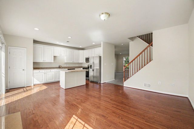 1114 ELLIS AVE, Fredericksburg, VA 22401