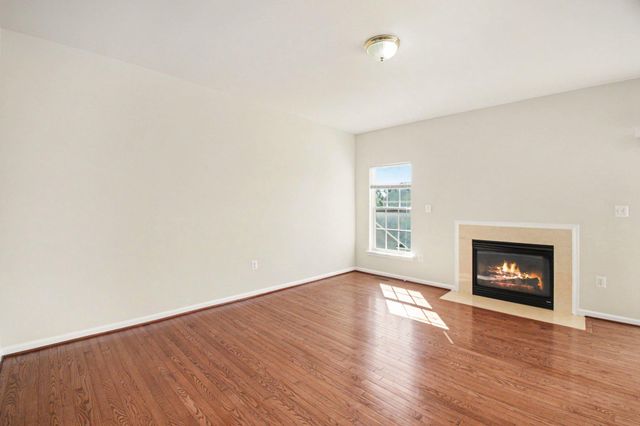 1114 ELLIS AVE, Fredericksburg, VA 22401