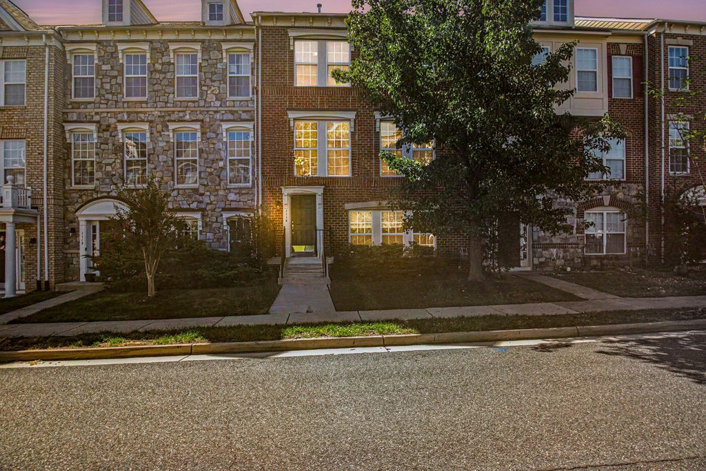 1114 ELLIS AVE, Fredericksburg, VA 22401
