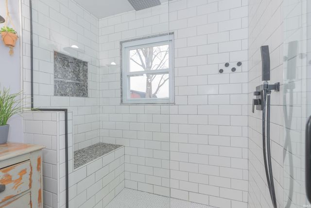 103 S Smith Street, Owensville, IN 47665