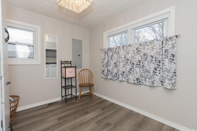 103 S Smith Street, Owensville, IN 47665