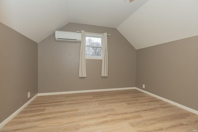 103 S Smith Street, Owensville, IN 47665