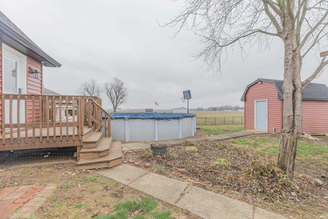 103 S Smith Street, Owensville, IN 47665