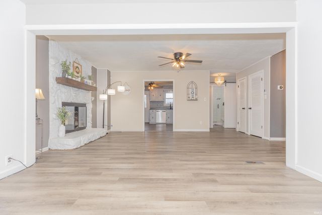 103 S Smith Street, Owensville, IN 47665